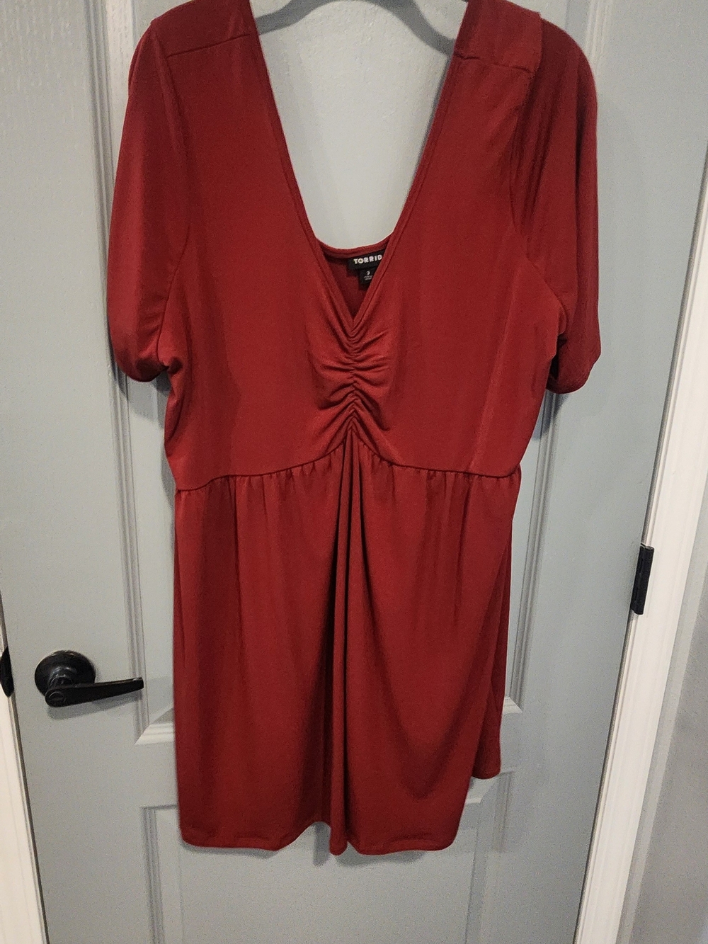 Torrid Red V-Neck Short Sleeve Top